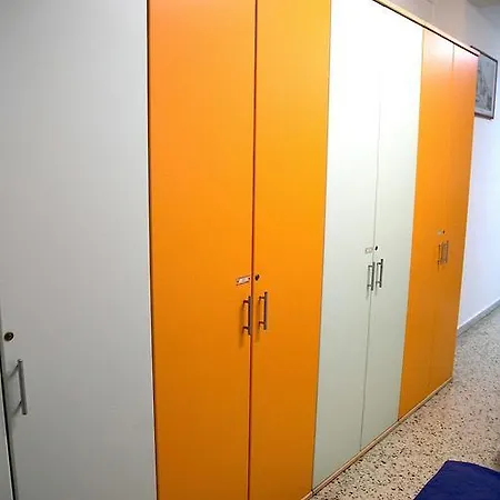 Koine' Хостел Салерно